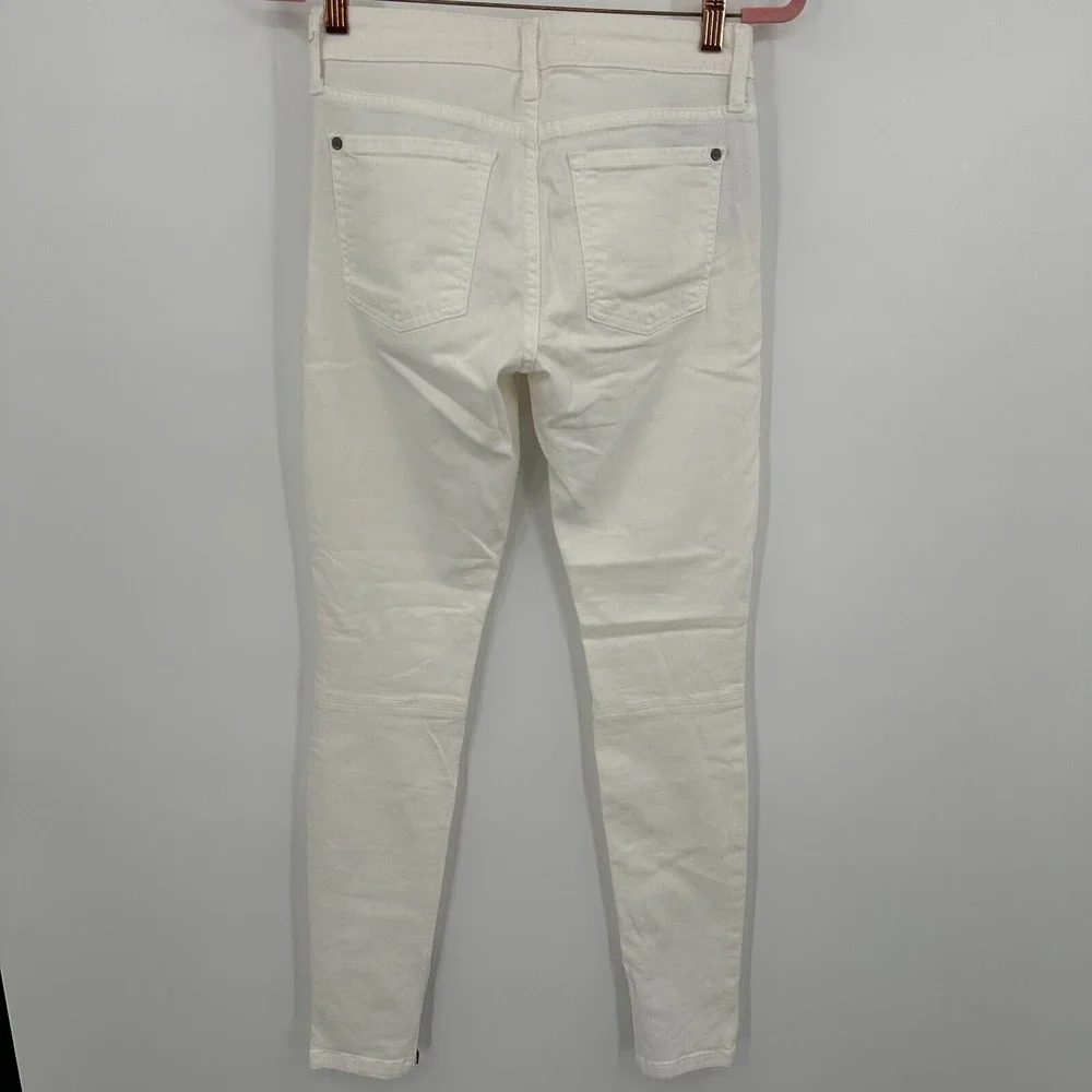 Vince Jeans Women's 27 White Denim Slim Low Rise Ankle Zip Skinny Leg DV117-2241